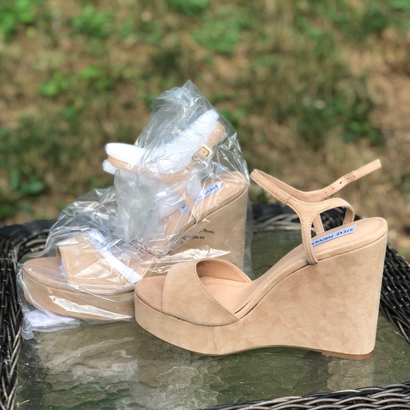 Steve Madden Shoes - Steve Madden Truce Camel Suede Wedges